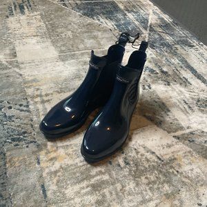 New Nautica Rain Boots